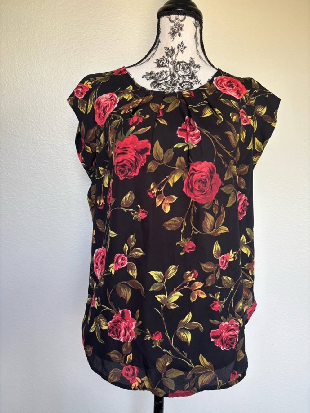 Sweet Rain Black Blouse with Red Rose Print - Picture 12 of 12